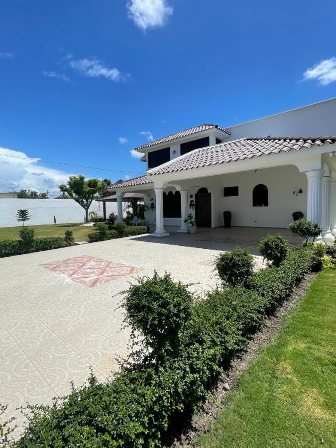 The Gil Place Villa Santiago De Los Caballeros Exteriör bild